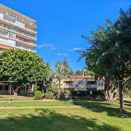 Casa Rosa At Parrot At Carihuela Lejlighed Torremolinos