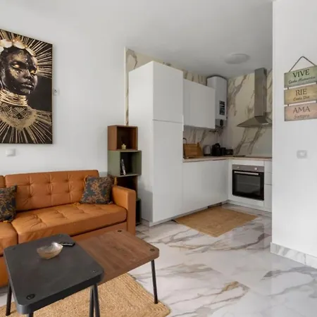 Daire Casa Rosa At Parrot At Carihuela *