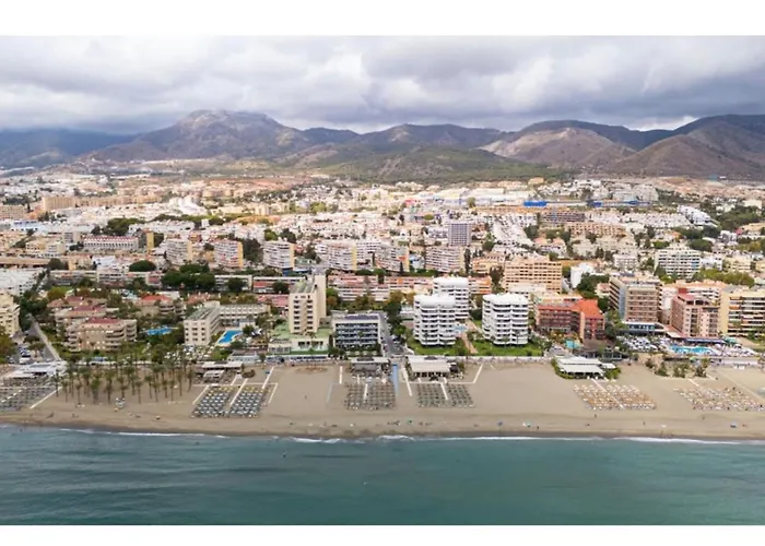 Casa Rosa At Parrot At Carihuela Apartament Torremolinos